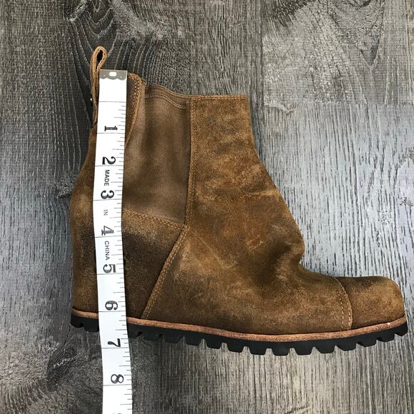 UGG Pax Waterproof Chipmunk Brown Leather Wedge Booties - Picture 7 of 15